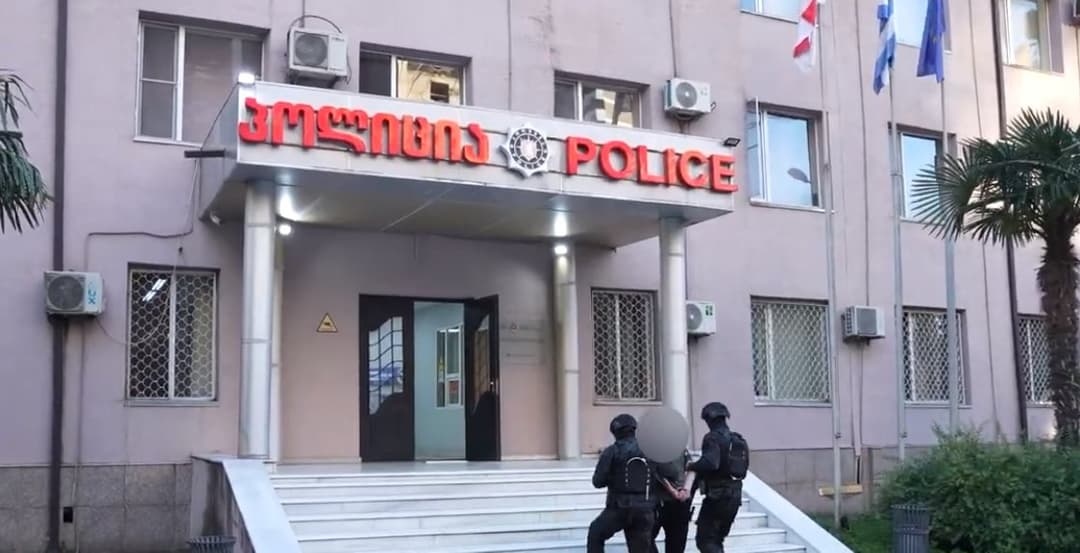 ბათუმში 31 მაისს მომხდარი განზრახ მკვლელობის ფაქტზე ერთი პირი დააკავეს