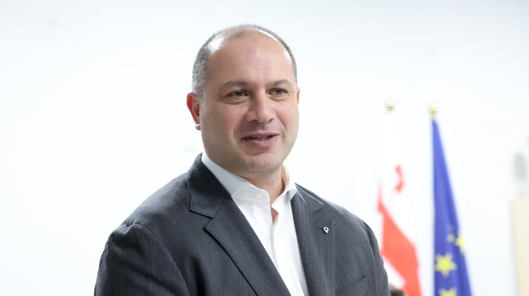 გივი მიქანაძე პატარებს ბავშვთა დაცვის საერთაშორისო დღეს ულოცავს