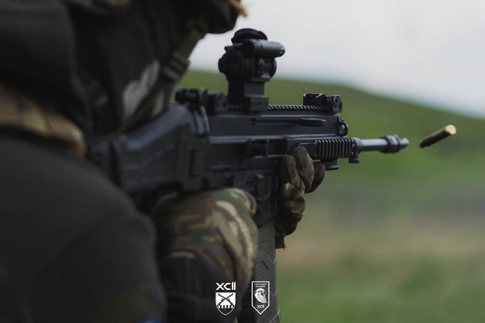 50 საარტილერიო სისტემა, 1 400-ზე მეტი ოკუპანტი ერთ დღეში - რუსეთის ახალი დანაკარგები უკრაინაში