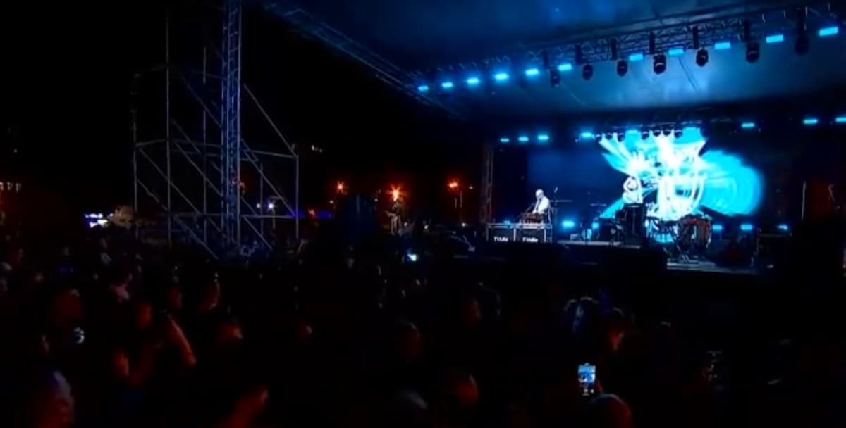 რესპუბლიკის მოედანზე საქველმოქმედო აქცია-კონცერტი მიმდინარეობს