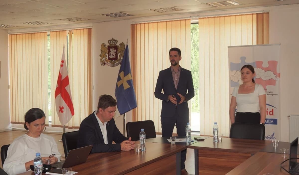 ონის მუნიციპალიტეტის მერმა ბანსკა-ბისტრიცას რეგიონის გუბერნატორის მოადგილეს უმასპინძლა