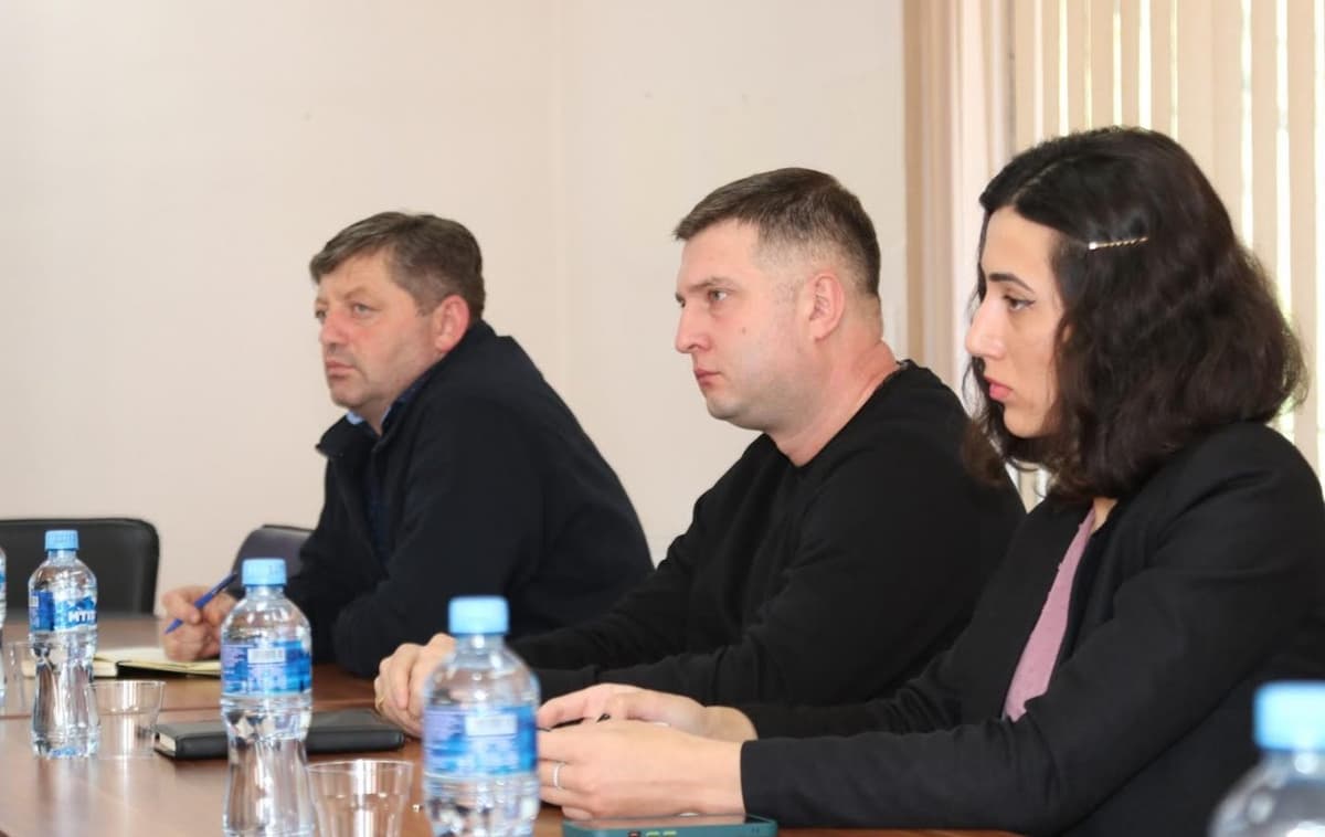 ონის მუნიციპალიტეტის მერმა სერგი ხიდეშელმა USAID-ის ძლიერი სოფლის პროგრამის წარმომადგენლებს უმასპინძლა