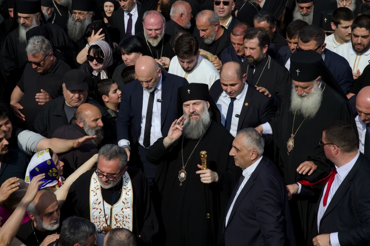 17 მაისს კათოლიკოს-პატრიარქი შიო მესამე პირველ სადღესასწაულო წირვას აღავლენს