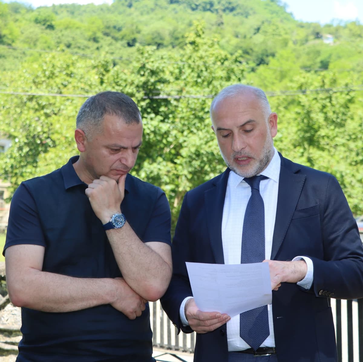 <p style="text-align: justify">დღეს, წალენჯიხის მუნიციპალიტეტის ფახულანის ადმინისტრაციულ ერთეულში უფასო სკრინინგ-აქცია ჩატარდა.</p><p style="text-align: justify">კვლევები მოიცავდა: B და C ჰეპატიტების, აივ ინფექცია/შიდსის სკრინინგის კვლევები 18 წლისა და უფროსი ასაკის პირებისთვის.</p><p style="text-align: justify">ძუძუს კიბოს სკრინინგს 40-70 წლის ქალებისთვის; საშვილოსნოს ყელის კიბოს სკრინინგს 25-60 წლის ჩათვლით ქალებისთვის; მსხვილი ნაწლავის კიბოს სკრინინგს; 50-70 წლის ჩათვლით ქალებისა და მამაკაცებისთვის; პროსტატის კიბოს სკრინინგს 50-70 წლის ჩათვლით მამაკაცებისთვის;</p><p style="text-align: justify">აქციის მიმდინარეობას წალენჯიხის &nbsp;მუნიციპალიტეტის მერი გუბა საჯაია,დაავადებათა კონტროლისა და საზოგადოებრივი ჯანმრთელობის ეროვნული ცენტრის დირექტორთან ირაკლი ფურცელაძესთან, მერის მოადგილეებთან, დაავადებათა კონტროლის წარმომადგენლებთან, საკრებულოს წევრებთან და შესაბამისი სამსახურის თანამშრომლებთან ერთად გაეცნო.</p><p style="text-align: justify">სამედიცინო მომსახურებით ასევე ისარგებლეს ოკუპირებული გალის ტერიტორიიდან გადმოსულმა მოქალაქეებმა.</p><p style="text-align: justify">უფასო სკრინინგ-აქცია ჯანდაცვის სახელმწიფო პროგრამის ფარგლებში, დაავადებათა კონტროლისა და საზოგადოებრივი ჯანმრთელობის ეროვნული ცენტრის ორგანიზებითა და წალენჯიხის მუნიციპალიტეტის მერიის მხარდაჭერით გაიმართა.</p><p>&nbsp;</p>