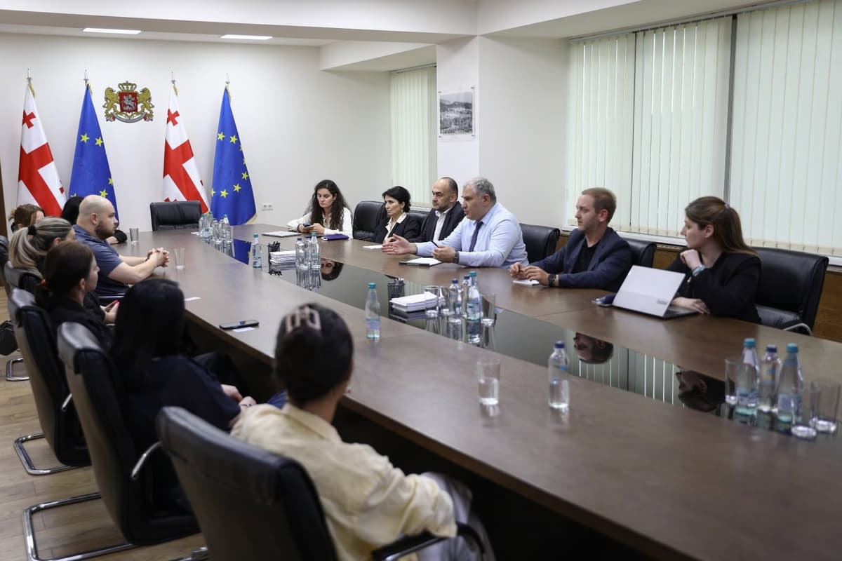 ჯანდაცვის სამინისტროში ცისტური ფიბროზის მქონე პაციენტების მშობლებთან მორიგი შეხვედრა გაიმართა