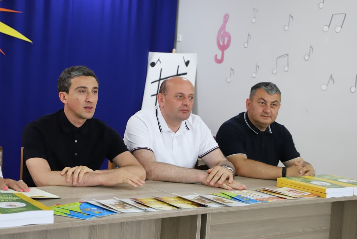 თერჯოლის მერი და "საქპატენტის" თავმჯდომარე საბავშვო ბაღების წარმომადგენლებს შეხვდნენ