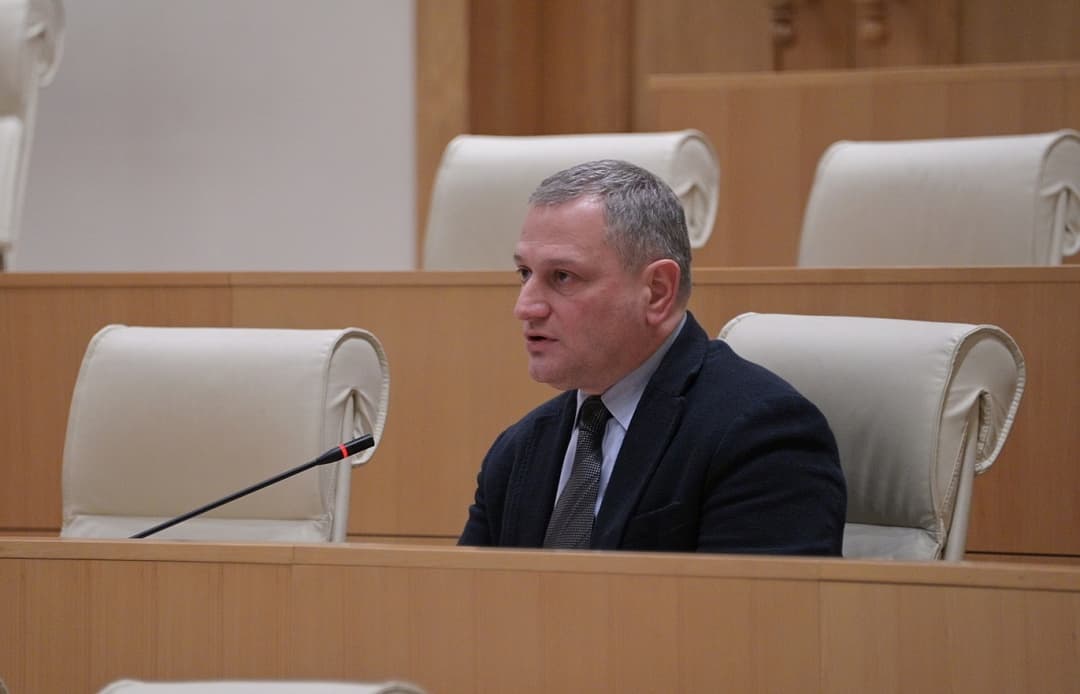 არმაზ ახვლედიანი – მჯერა, 26 ოქტომბრამდე საქართველოში აღარ დარჩება არცერთი მოქალაქე, ვინც ვერ ჩამოყალიბდება, რომ ეს არის უმარტივესი არჩევანი