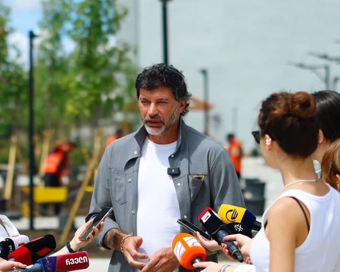 Frontnews image description