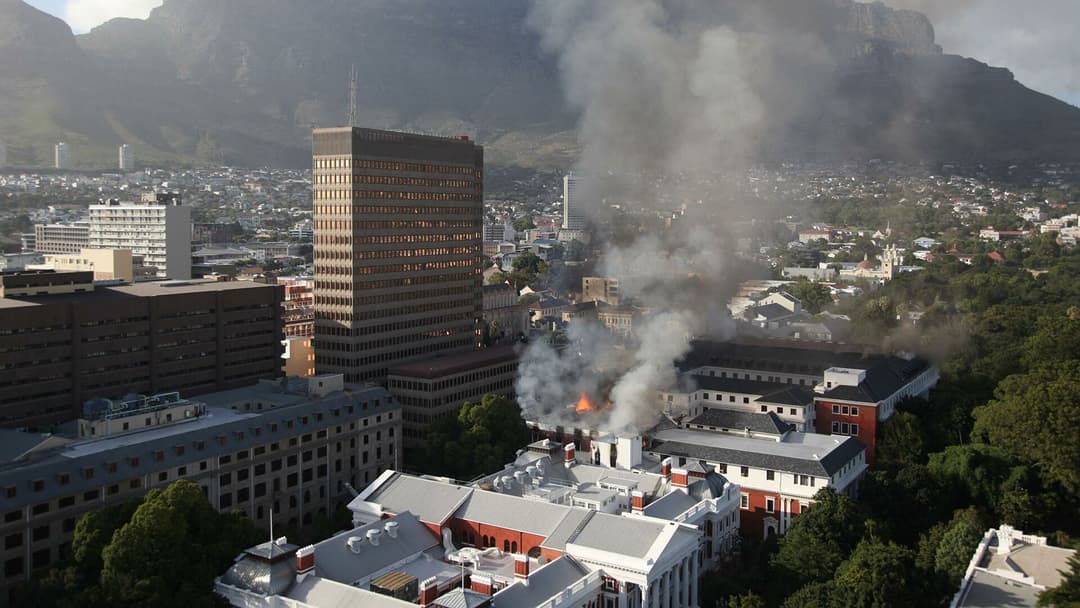 Cape Town – Massive fire in the South African Parliament building