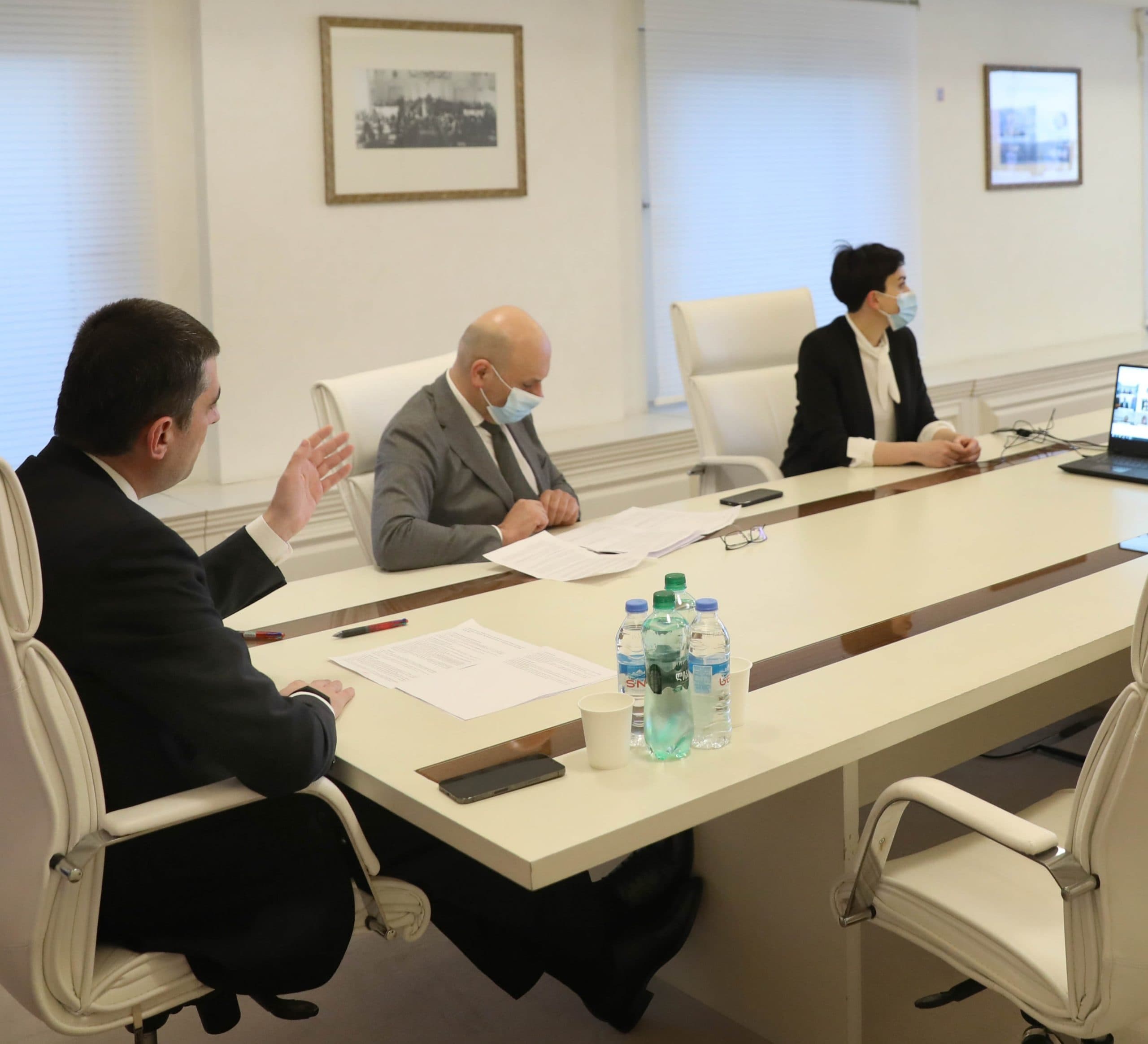 Frontnews image description