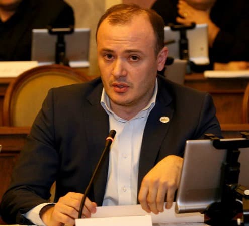 Frontnews image description