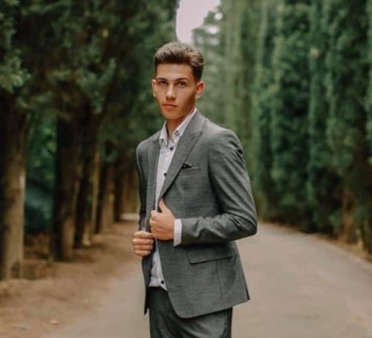 Frontnews image description