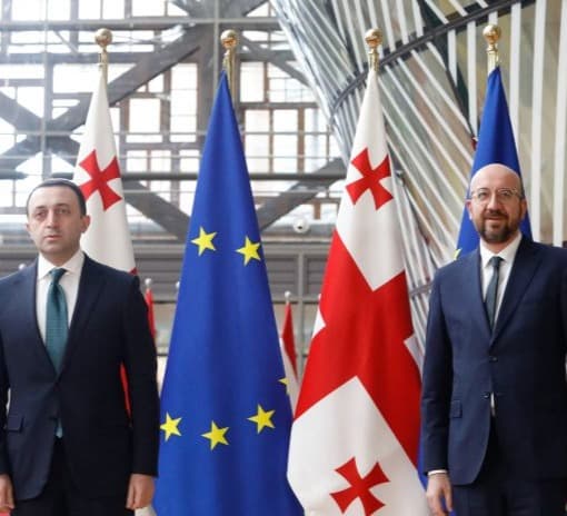 Frontnews image description