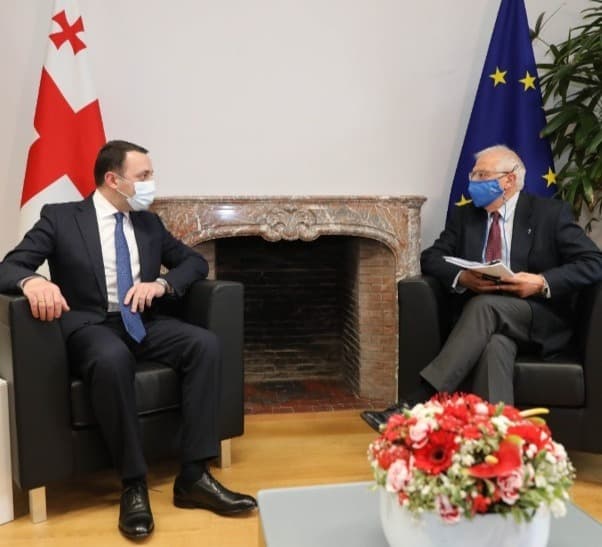 Frontnews image description