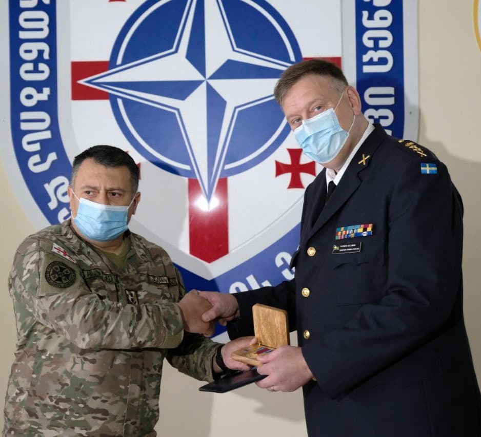 Frontnews image description