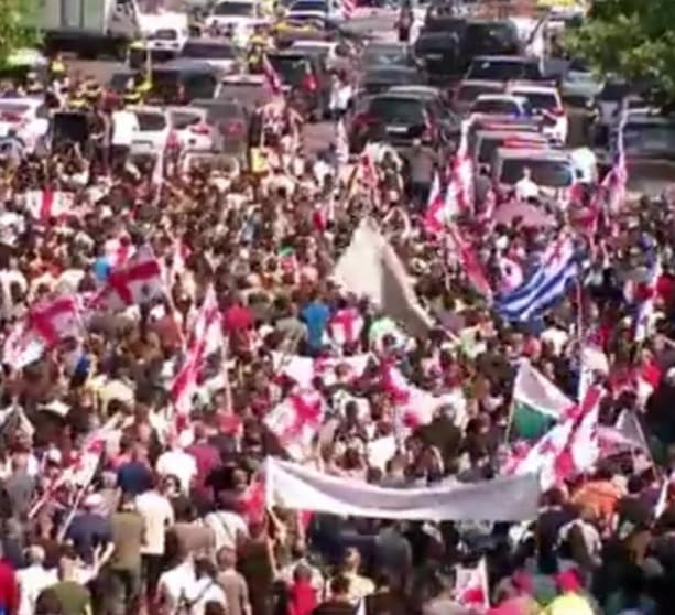 Frontnews image description