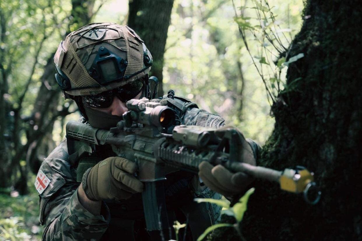 Frontnews image description