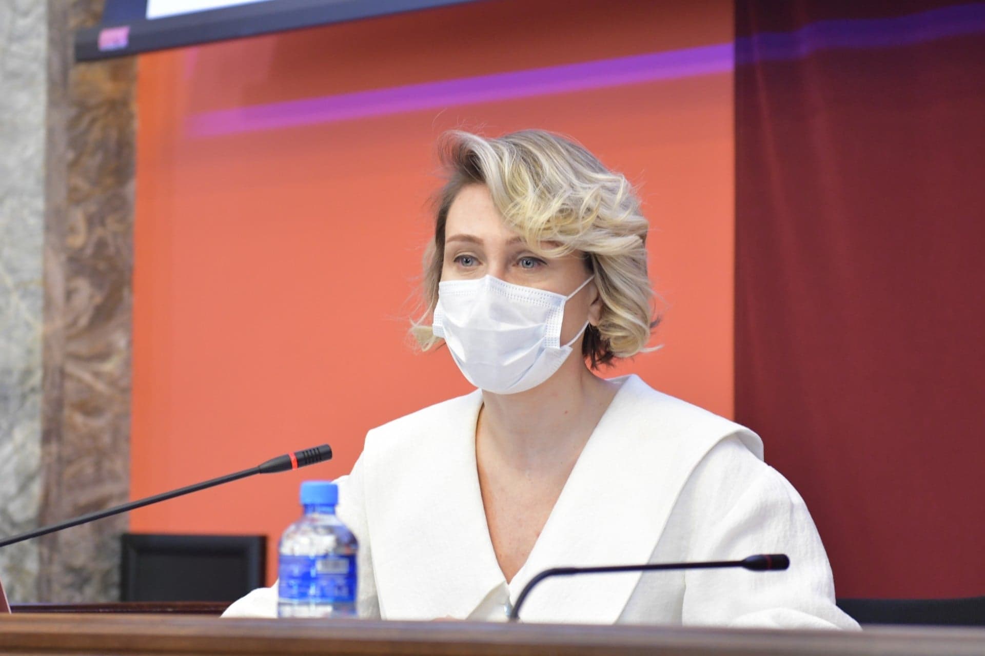 Frontnews image description