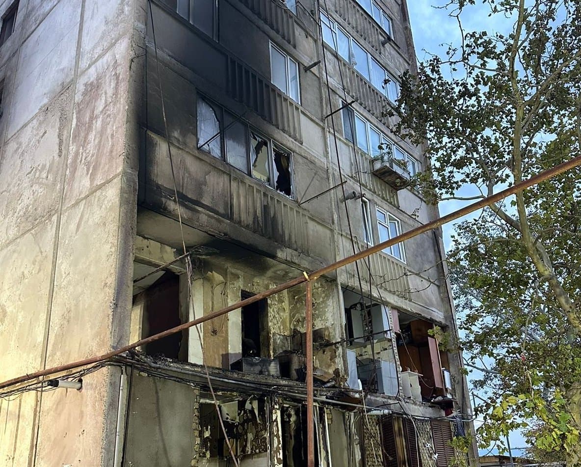 Frontnews image description