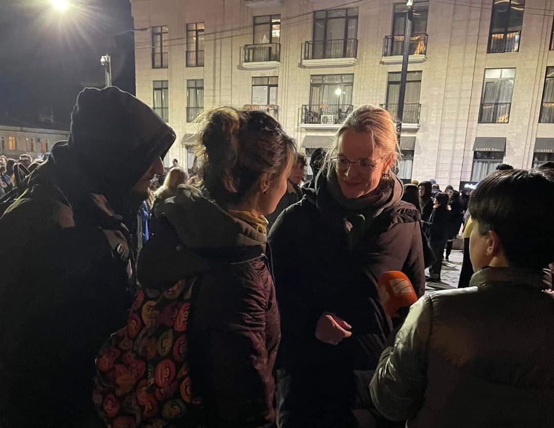 კრამონი – აქ იმისთვის ვარ, რომ სოლიდარობა გამოვხატო იმ ადამიანის მიმართ, რომელიც დააკავეს