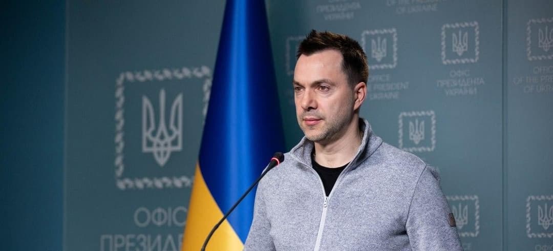 არესტოვიჩი – რუსებმა უკრაინაზე ახალი მასიური სარაკეტო შეტევა შესაძლოა, უკვე ამ კვირაში განახორციელონ