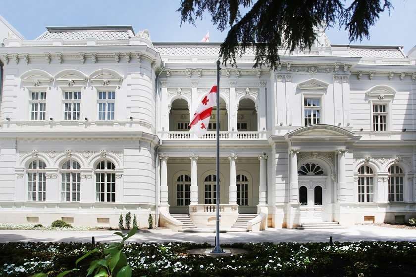 Frontnews image description