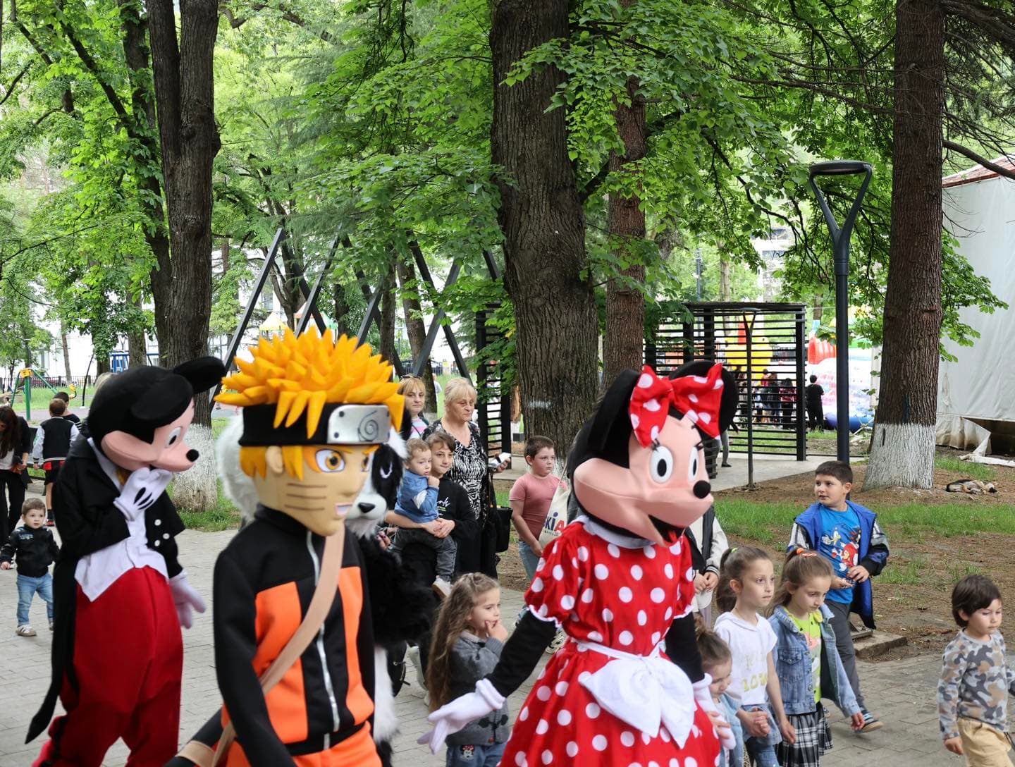 Frontnews image description