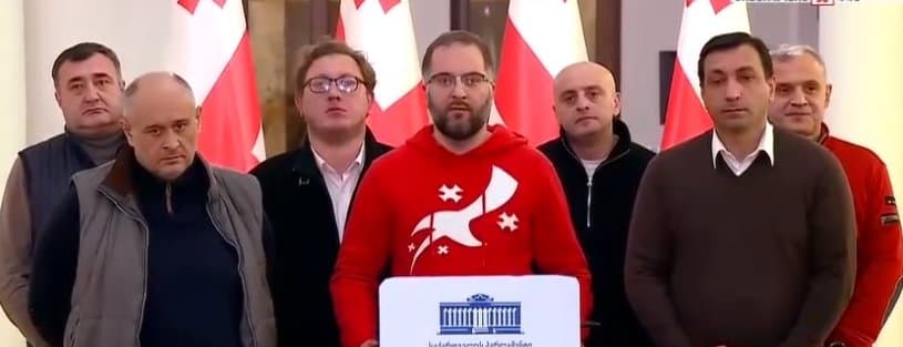 ოპოზიციონერმა დეპუტატებმა შიმშილობა შეწყვიტეს