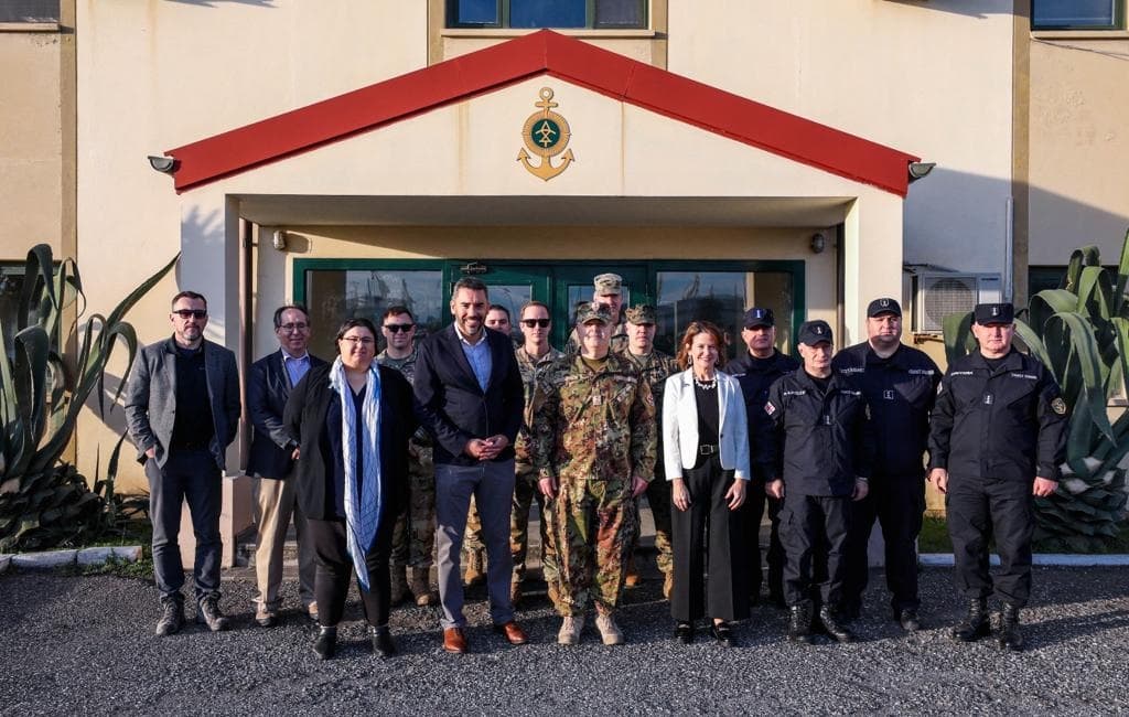 სასაზღვრო პოლიციის უფროსმა აშშ-ის ელჩს უმასპინძლა