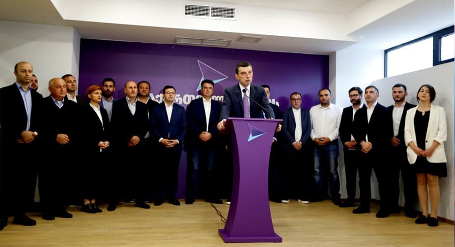 გიორგი გახარია – ვთავაზობთ “ოცნებას” და “ნაციონალურ მოძრაობას” ღია სამმხრივ მოლაპარაკებებს