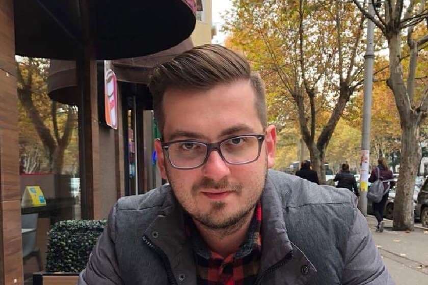 Frontnews image description