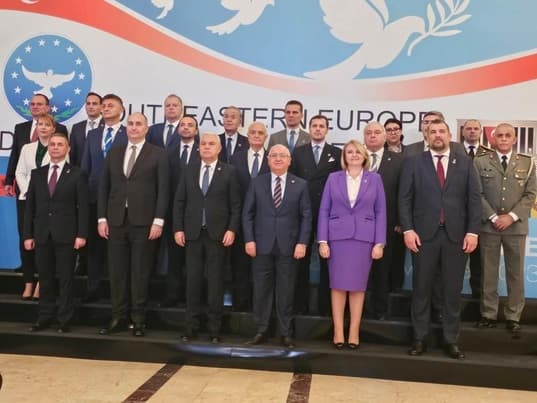 თავდაცვის მინისტრი სამხრეთ-აღმოსავლეთ ევროპის თავდაცვის მინისტერიალში მონაწილეობს