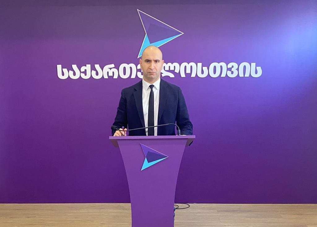 კახა ქემოკლიძე – ზუგდიდის საკრებულოს წევრს მალხაზ თორიას და მის არასრულწლოვან შვილს თავს დაესხნენ და სცემეს