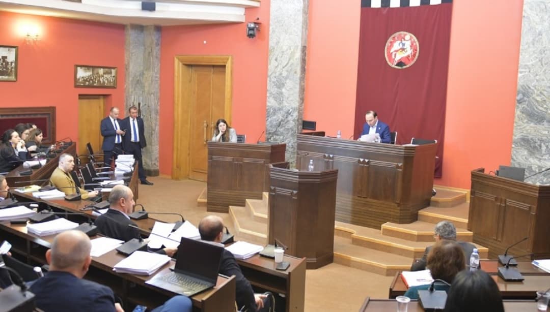 იურიდიულ საკითხთა კომიტეტმა “ამნისტიის შესახებ” კანონპროექტი განიხილა