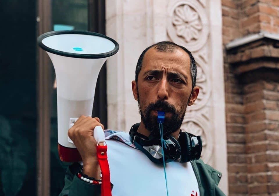 Frontnews image description