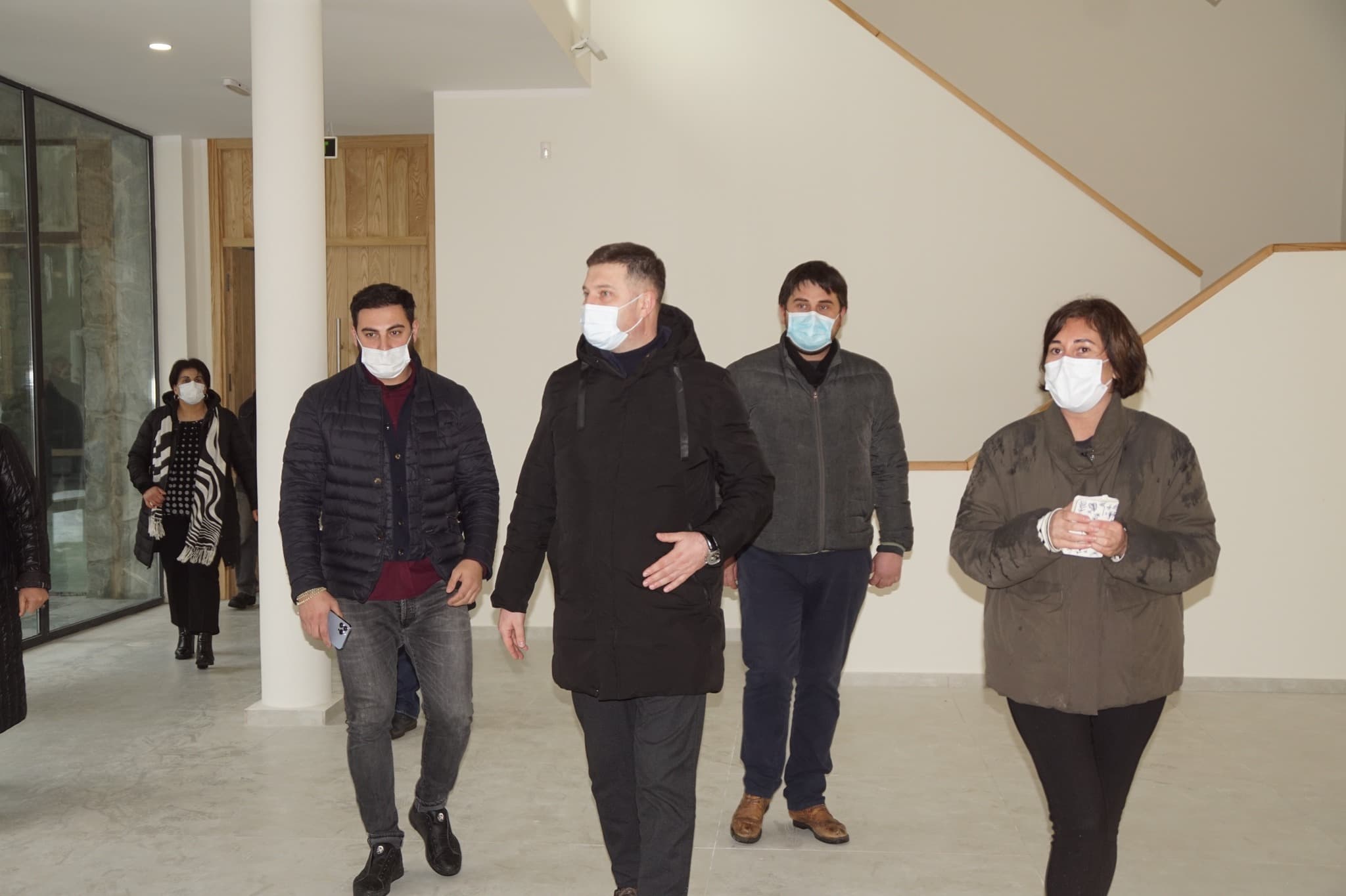 Frontnews image description