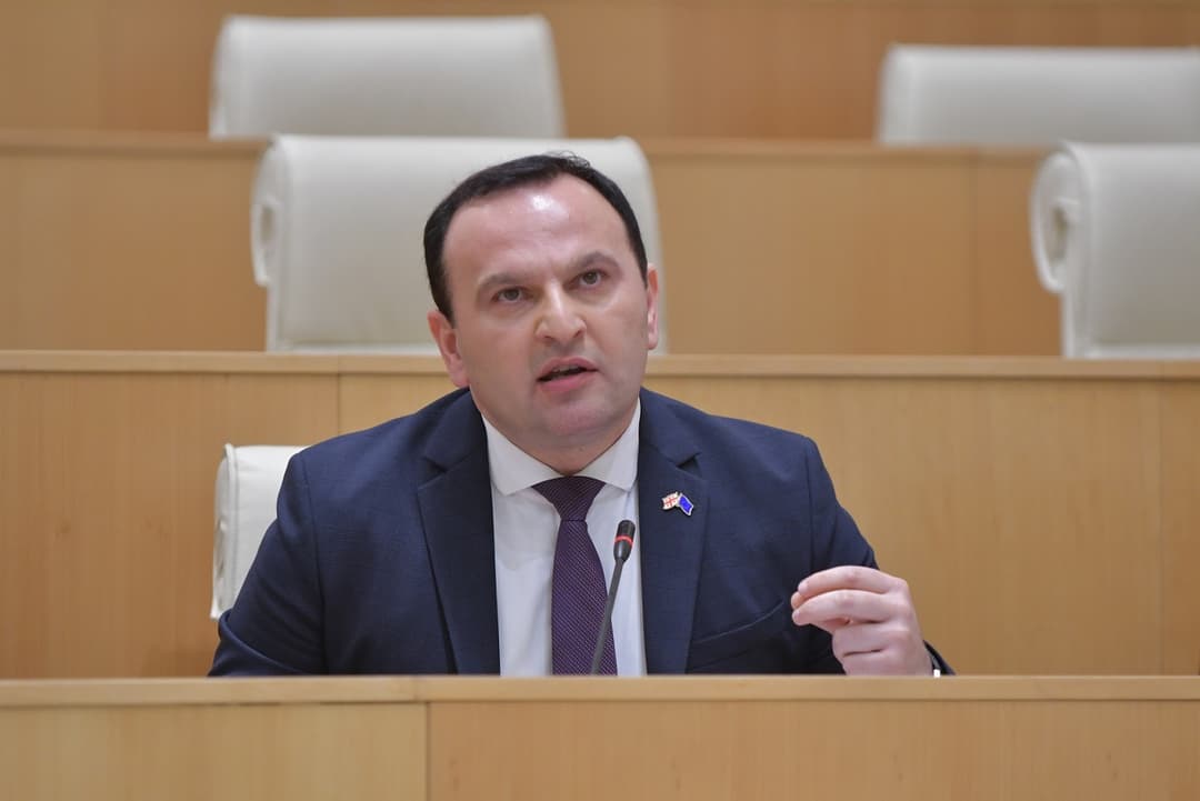 პაატა მანჯგალაძე – კანონი, რომელიც ვერ ასხვავებს ერთმანეთისგან მტერს და მოყვარეს, კანონი არ არის