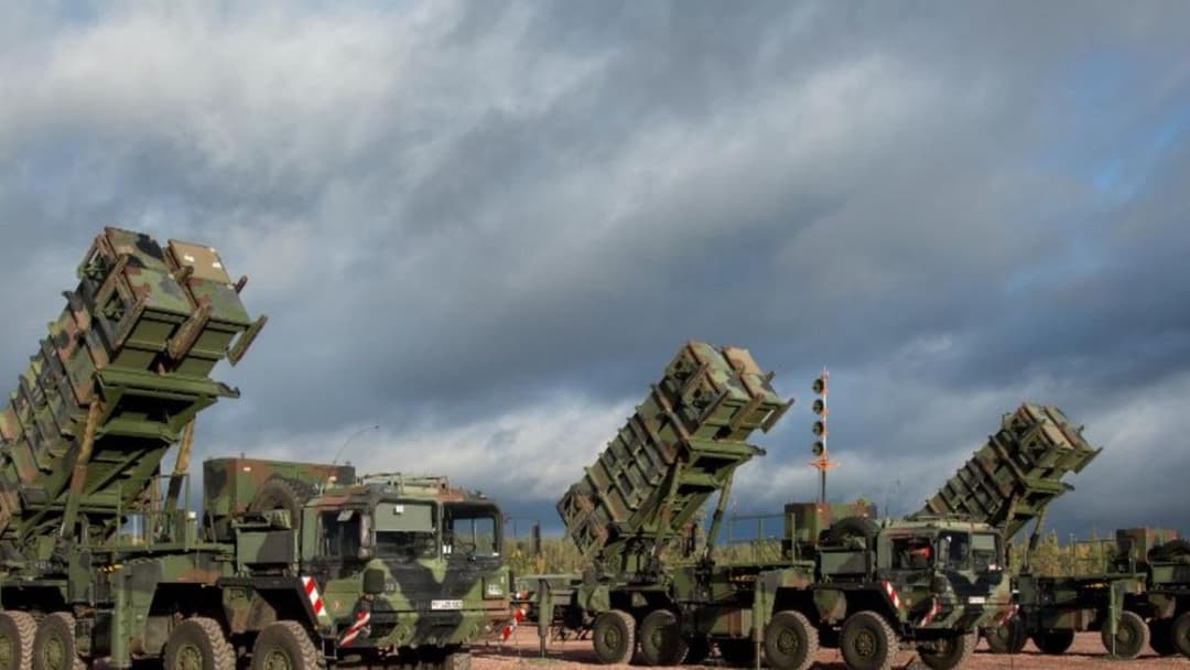 რუმინეთის პრემიერი – რუმინეთი უკრაინისთვის Patriot-ის სისტემების გადაცემის შესაძლებლობას განიხილავს