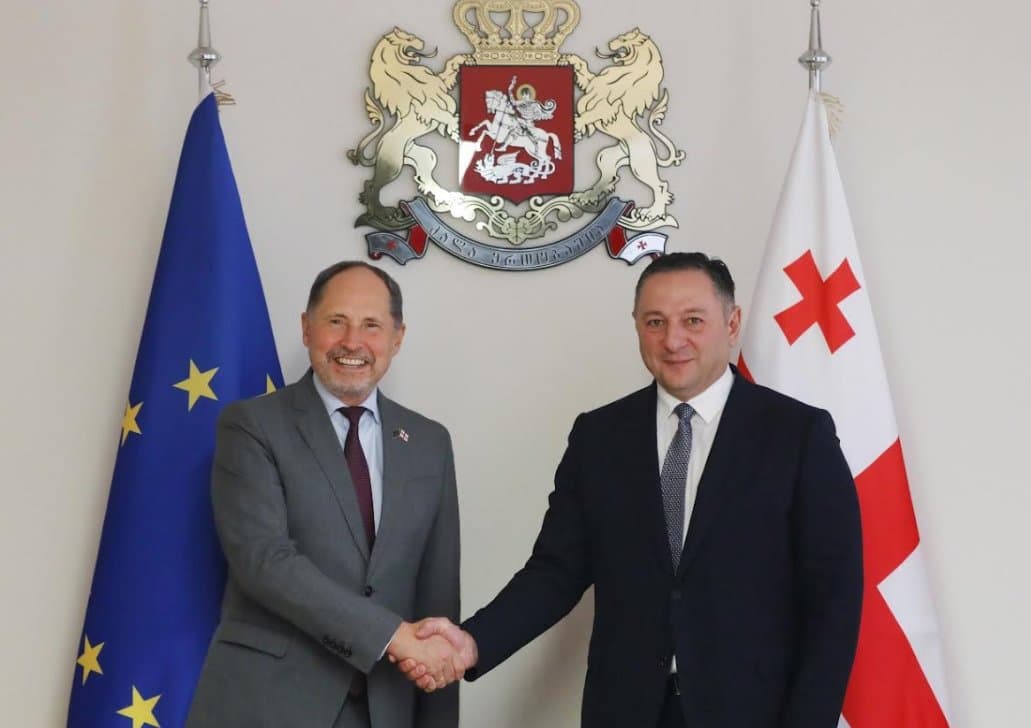შს მინისტრი საქართველოში ევროკავშირის წარმომადგენლობის ახლადდანიშნულ ხელმძღვანელს შეხვდა