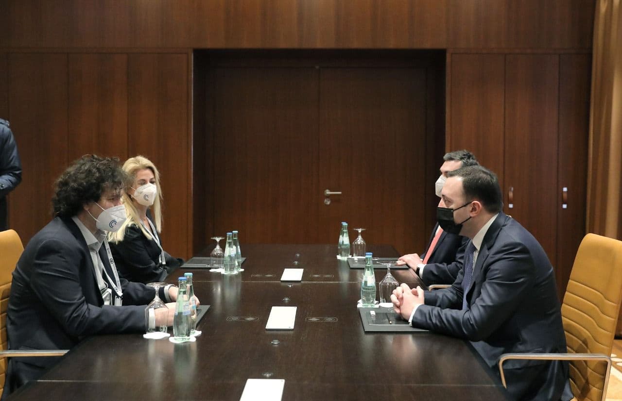 Frontnews image description