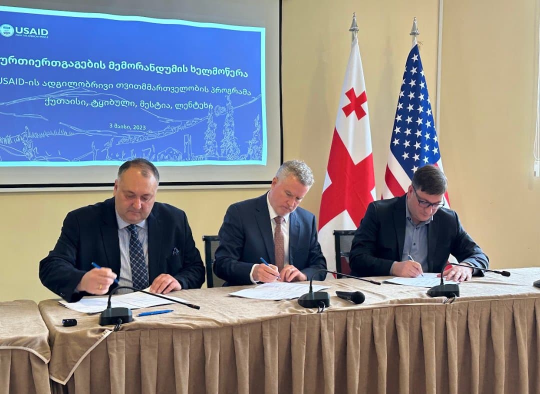 Frontnews image description