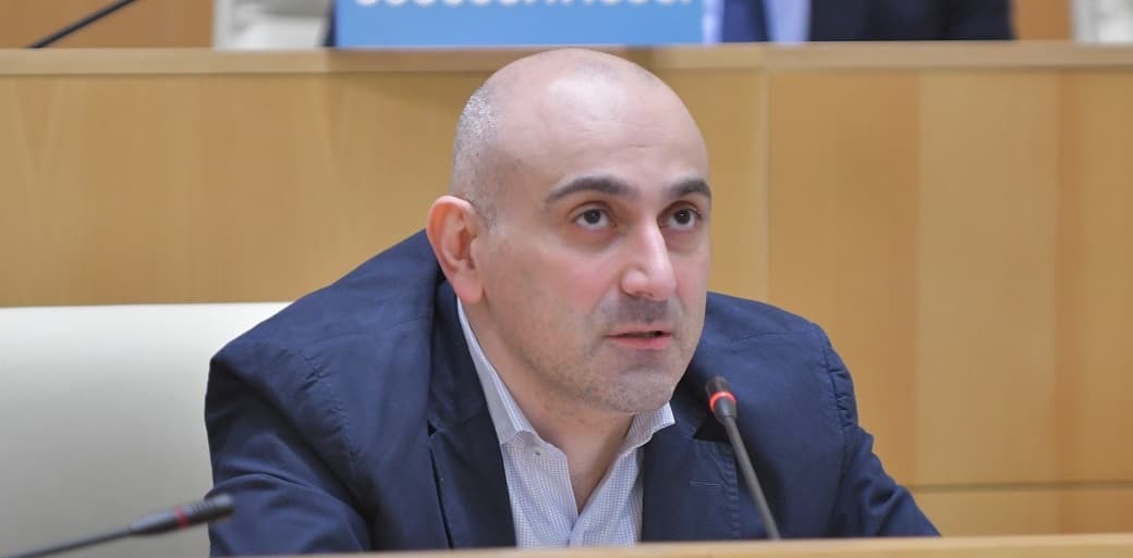 ალექსანდრე რაქვიაშვილი – შეთანხმება, რომელიც “გირჩსა“ და “ქართულ ოცნებას“ შორის შედგა, არის “პოლიტიკური ვაჭრობის“ კარგი პრეცედენტი