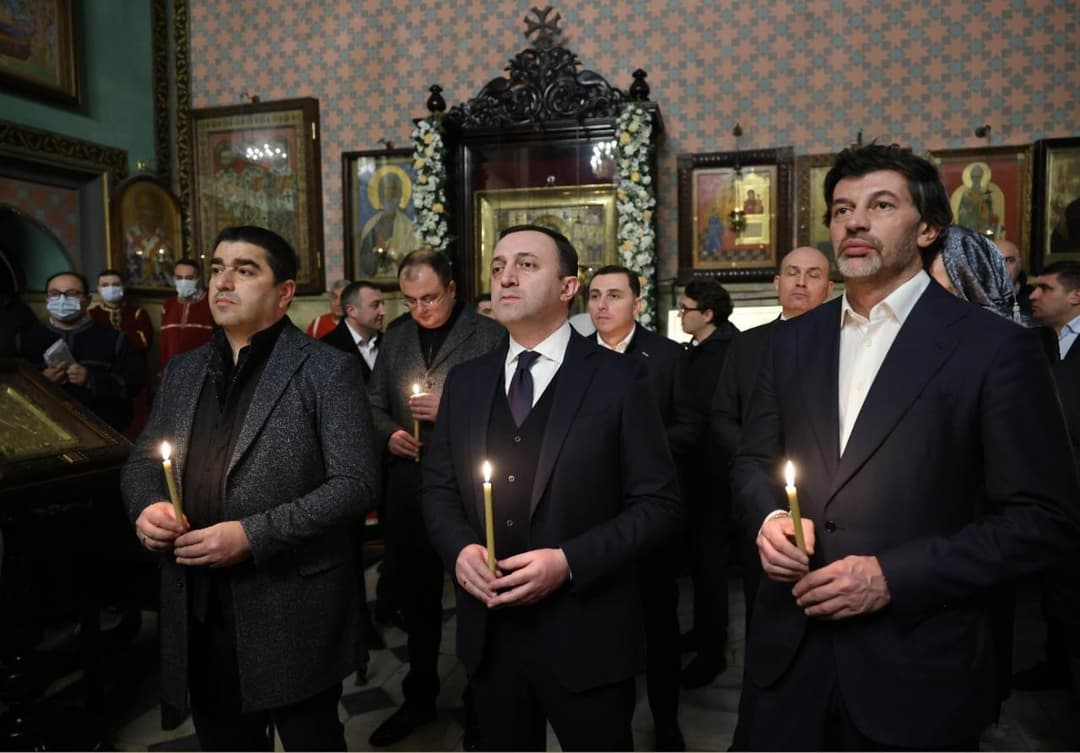 ირაკლი ღარიბაშვილი სიონის საკათედრო ტაძარში საშობაო ლიტურგიას დაესწრო