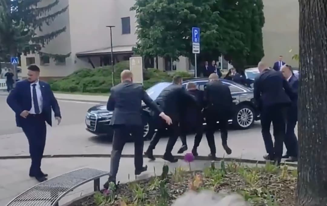 სლოვაკეთის პრემიერ-მინისტრს ესროლეს, მისი მდგომარეობა სავარაუდოდ, მძიმეა