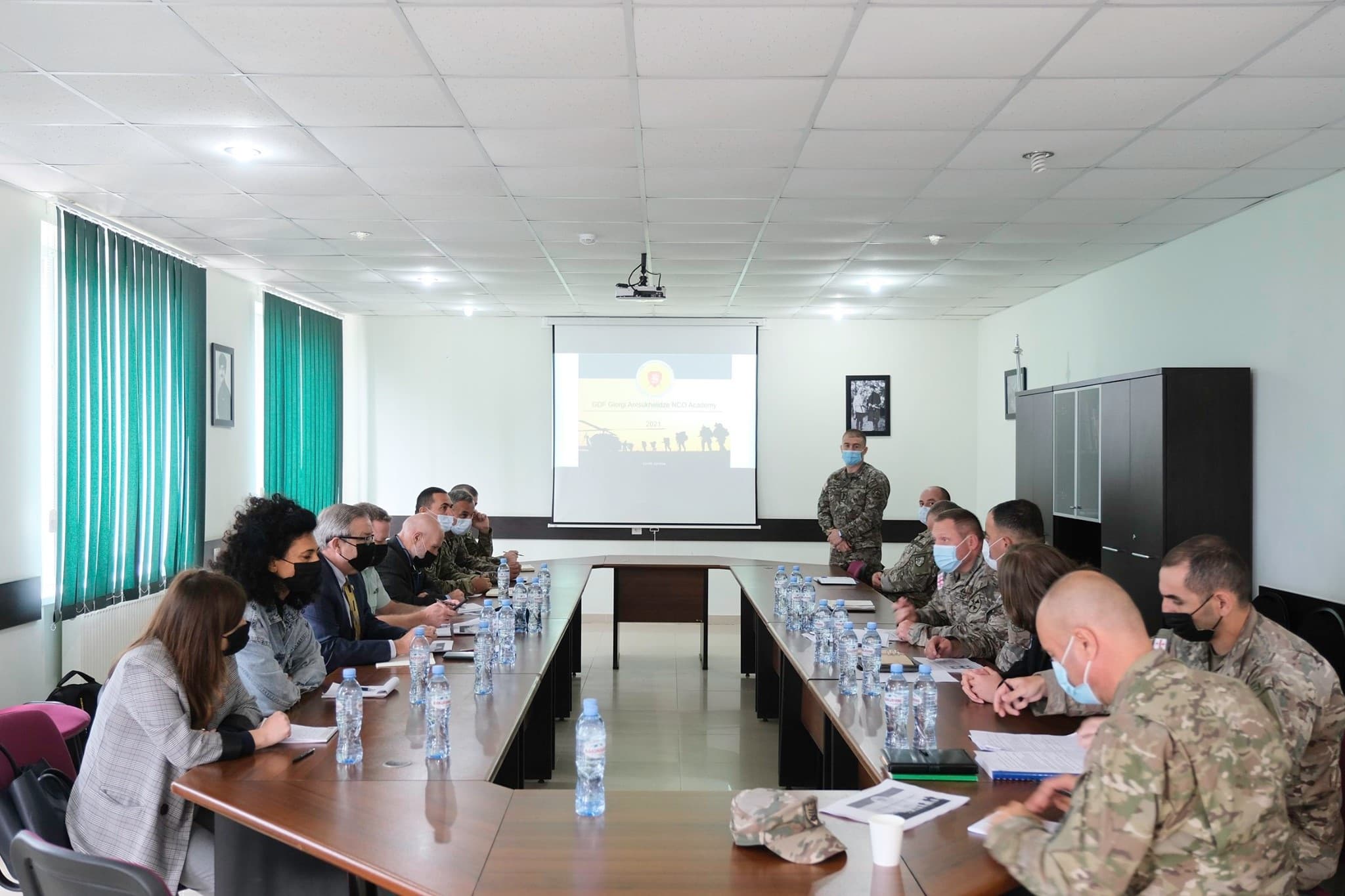 Frontnews image description