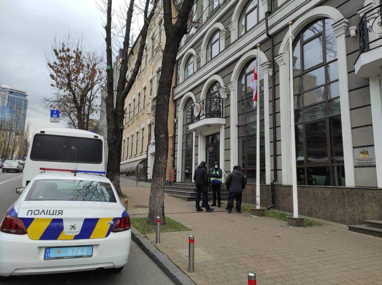 Frontnews image description