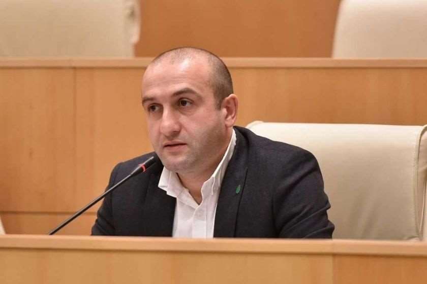 იაგო ხვიჩია – არ მგონია, რომ საქართველოს პარლამენტის წევრები კიევში მოგზაურობით დიდ საგმირო საქმეს ჩადიოდნენ