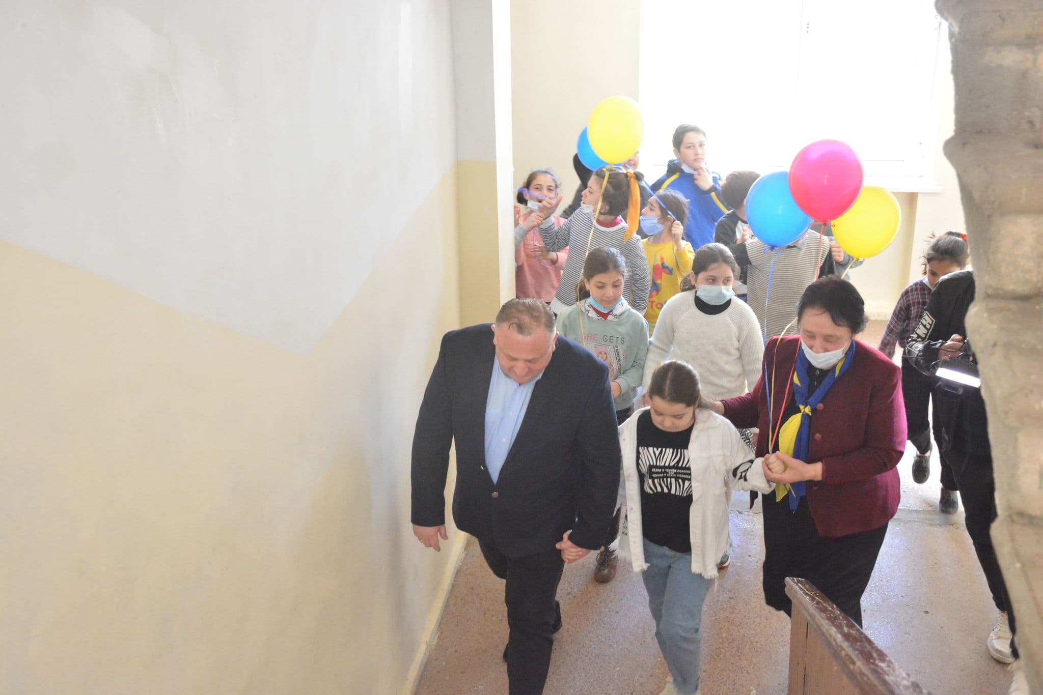 Frontnews image description