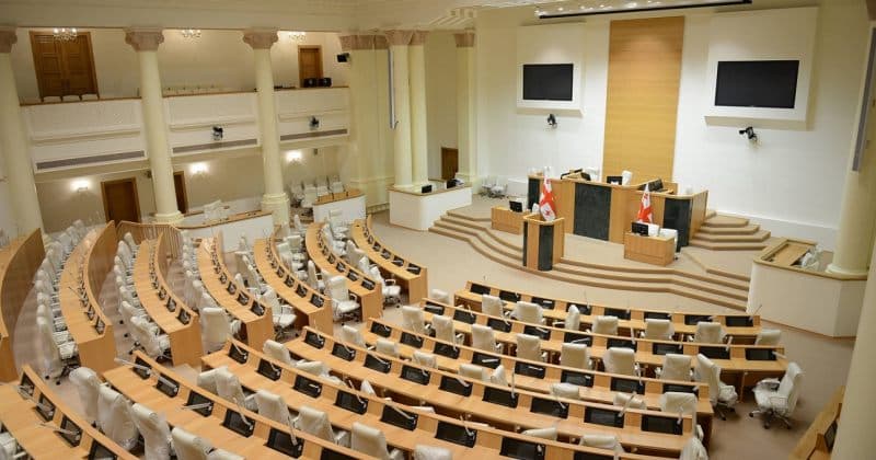 პარლამენტში დღეს ე.წ. თავისუფალი ტრიბუნა გაიმართება