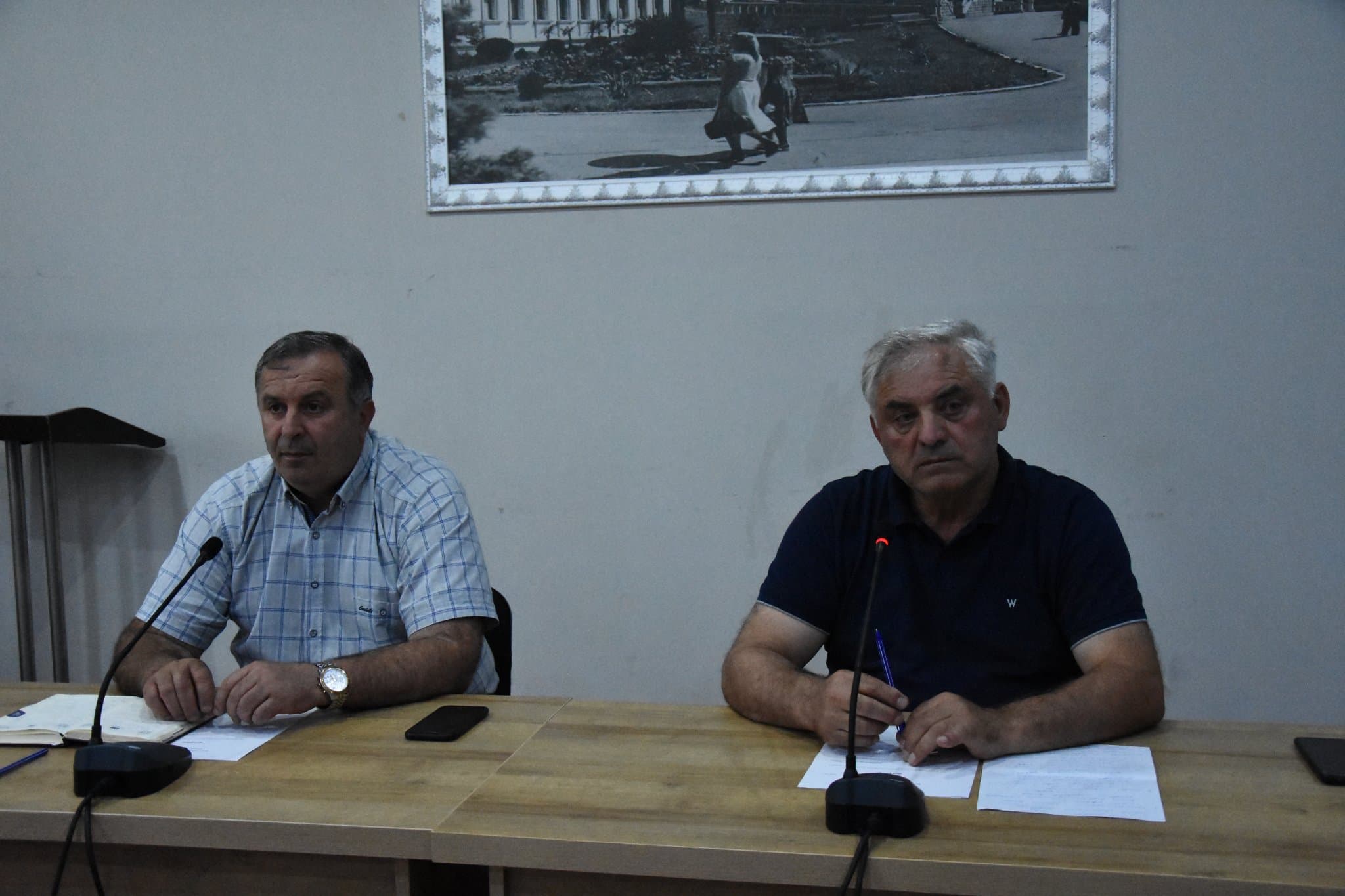 Frontnews image description